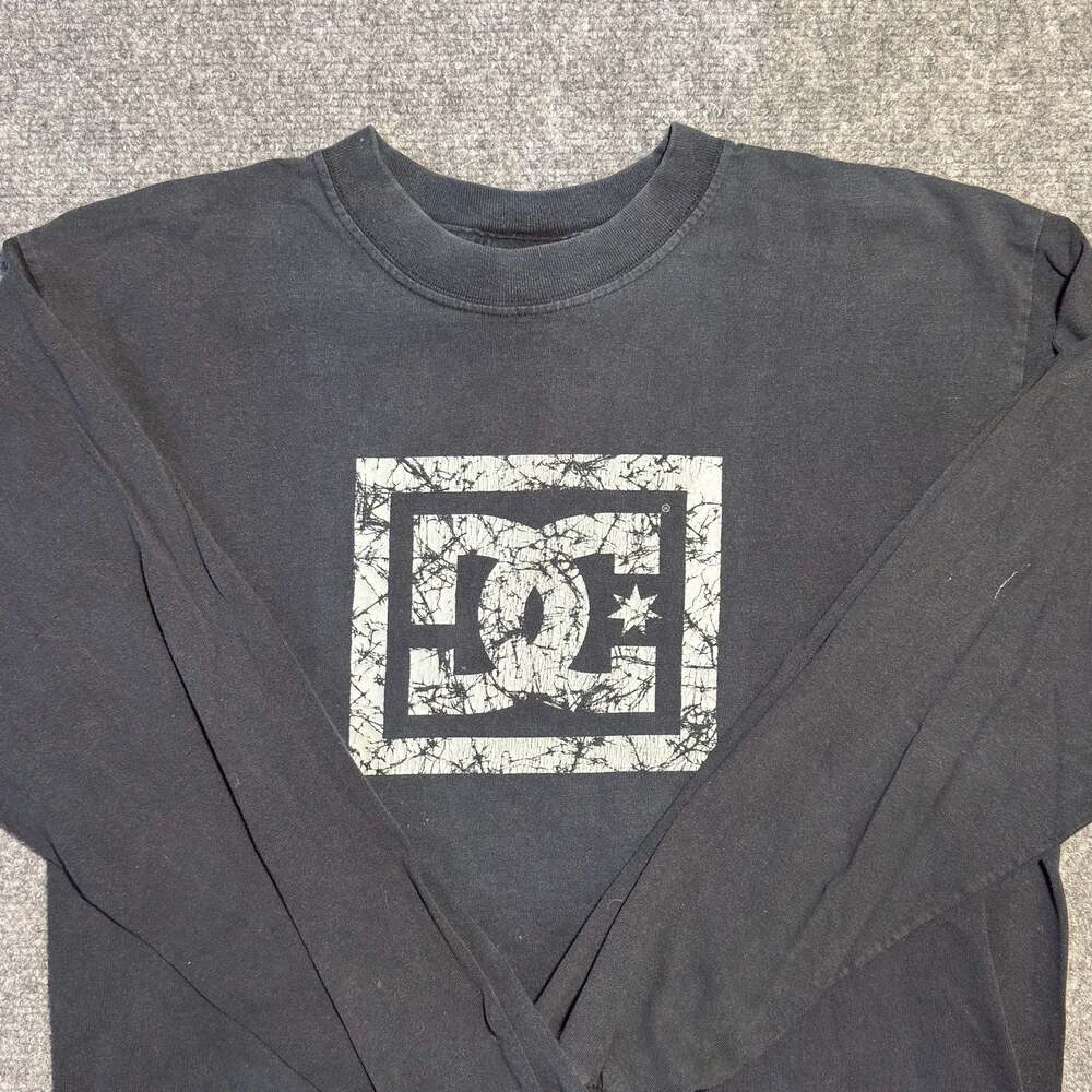 Vintage DC Shoes Long Sleeve T-Shirt Black Graphic Logo Size Medium